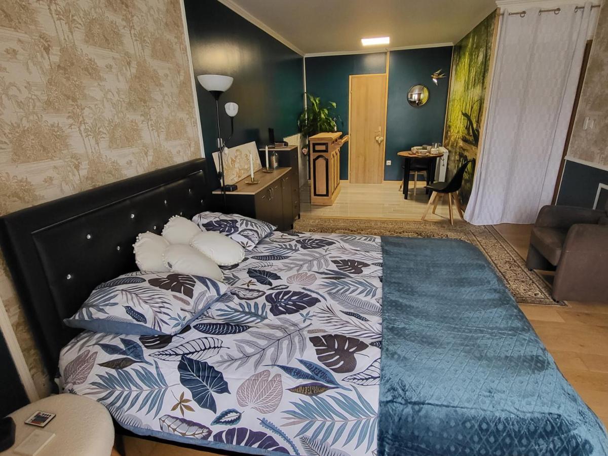 Bed and Breakfast Choisy Le Jacuzzi Exterior foto
